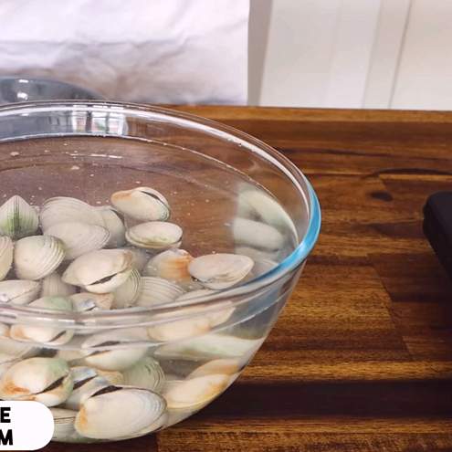 Cremosa pasta con le vongole - procedimento 1