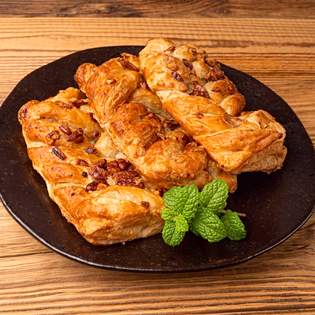 Recipe preview Maple puff pastry braid with pecans
