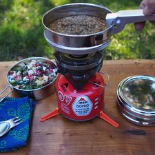 Quick and Easy Camping Snacks for On-the-Go Adventures