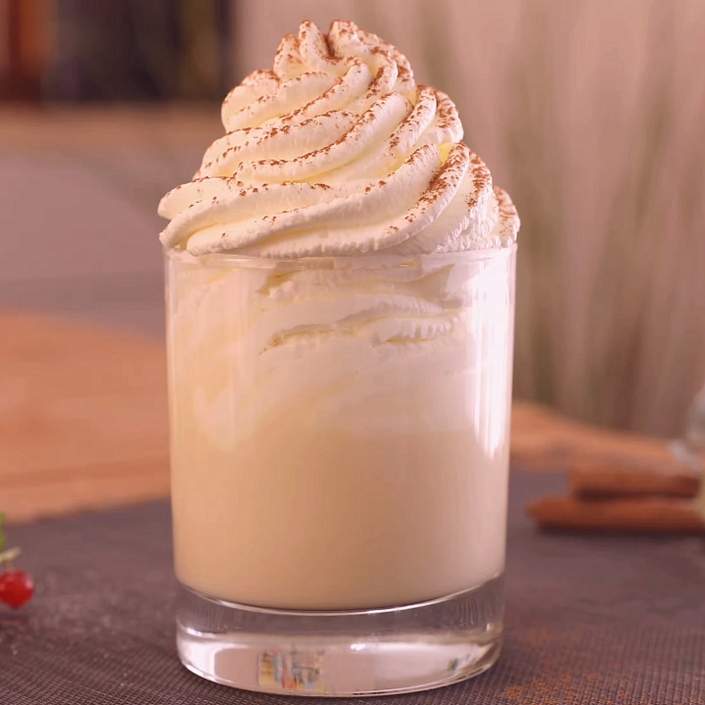 Easy Christmas eggnog recipe