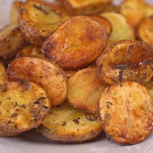 Recipe preview How to make the best roasted potatoes at home?