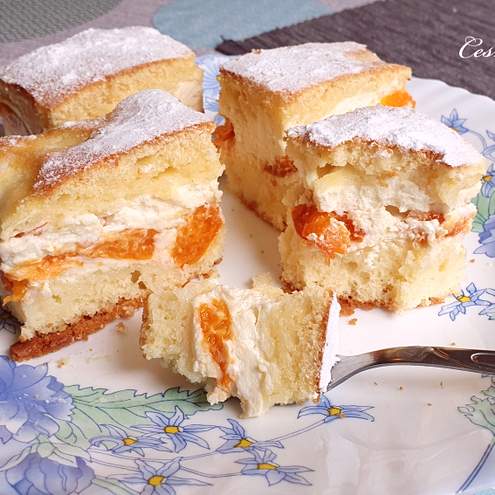 Torta albicocche e yogurt - procedimento 1