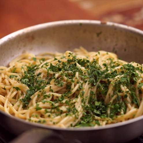 Pasta con le alici fresche e pangrattato - procedimento 1