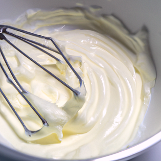 Recipe preview Homemade Fluffy Coconut Cream Whipped