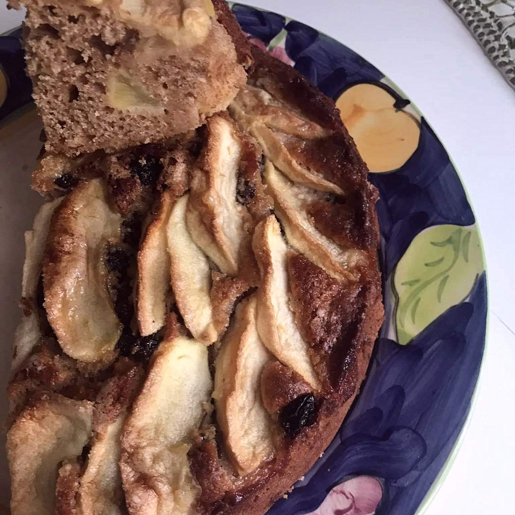 Torta di mele con farina integrale e yogurt