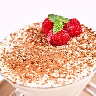 Recipe preview Raspberry tiramisu in a glass