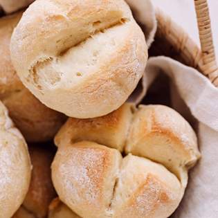 Recipe preview Simple breakfast rolls